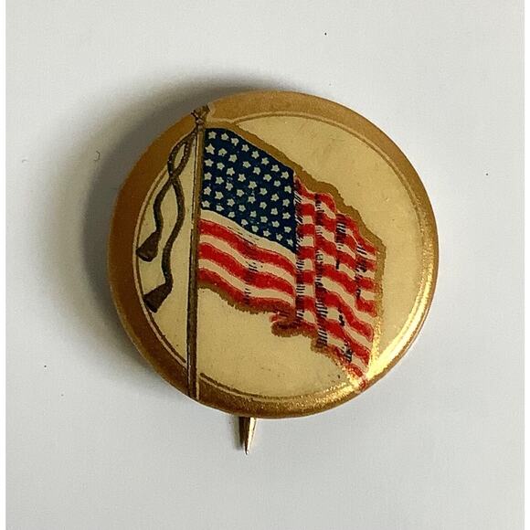 Early 1900s Walter Brunt Co Pin Button USA Flag Independence Day Vtg Pinback - Picture 1 of 3
